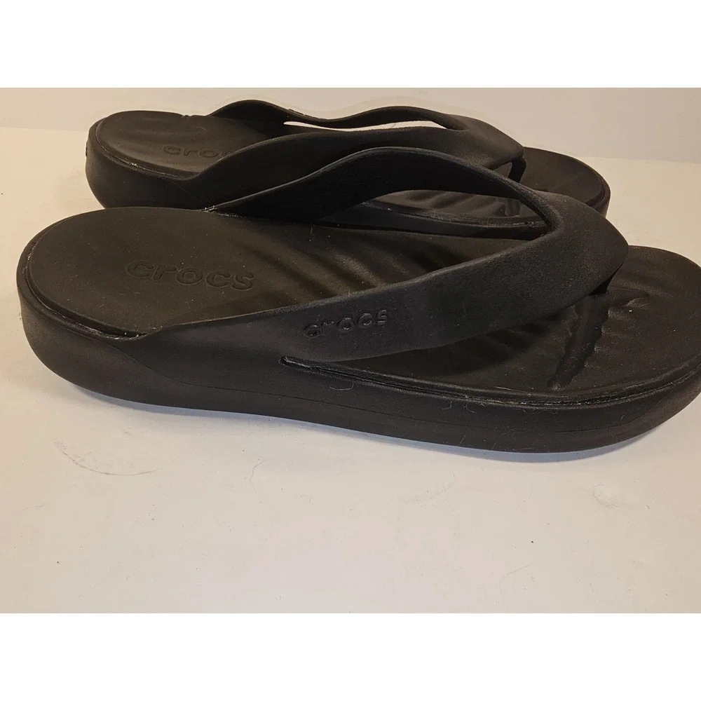 Crocs Black Getaway Sandal Platform Chunky Flip Flops Women's Size 8 - Picture 3 of 7